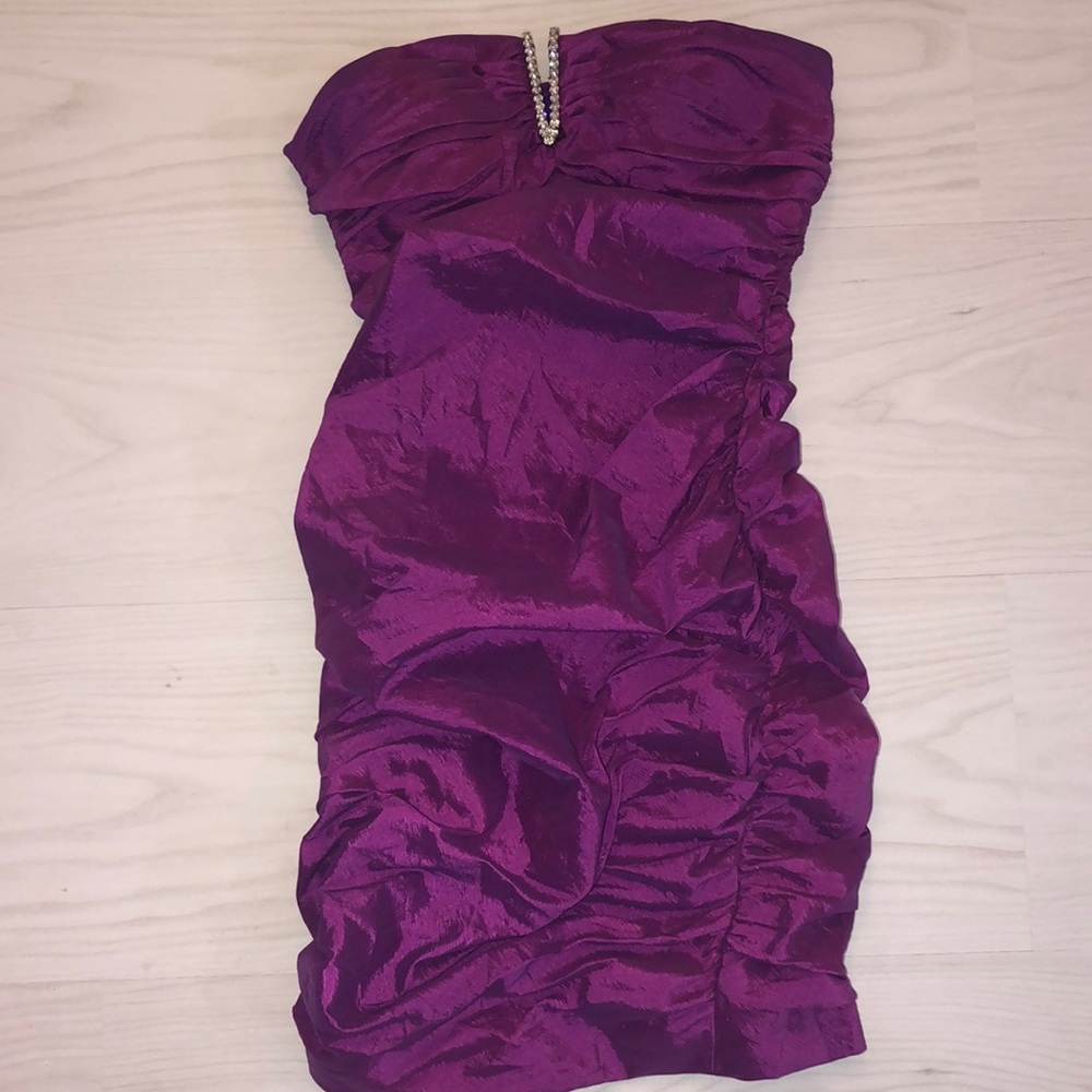 Hailey Logan by Adrianna Papell dress 3/4